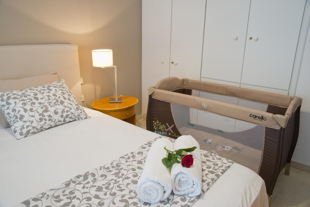 Knossos By Heloni Apartments Heraklion Exterior foto